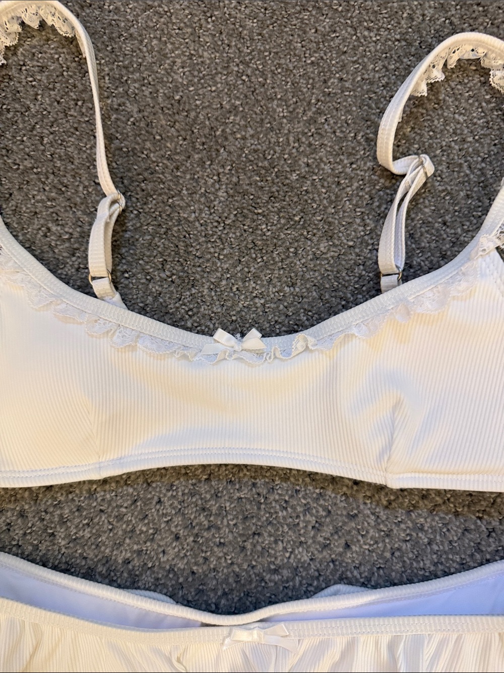 Edikted White Ruffle Bikini Set - Picture 3 of 7